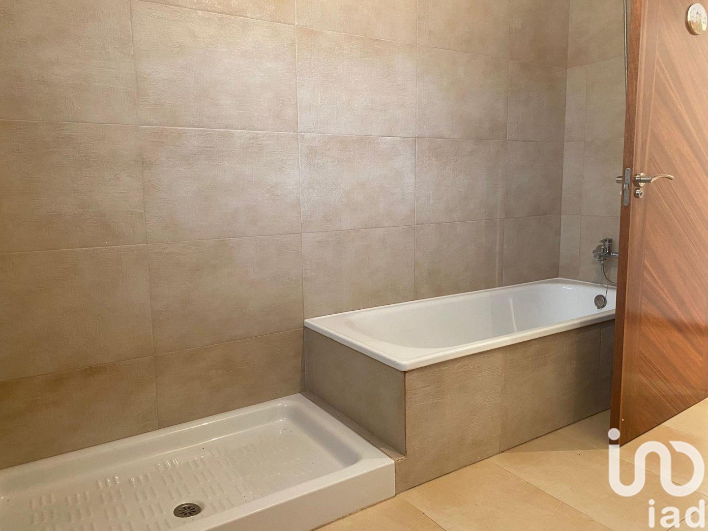 House in El Catllar, Tarragona, Spanien 4 Schlafzimmer, 2650 m2 Nr. 153971