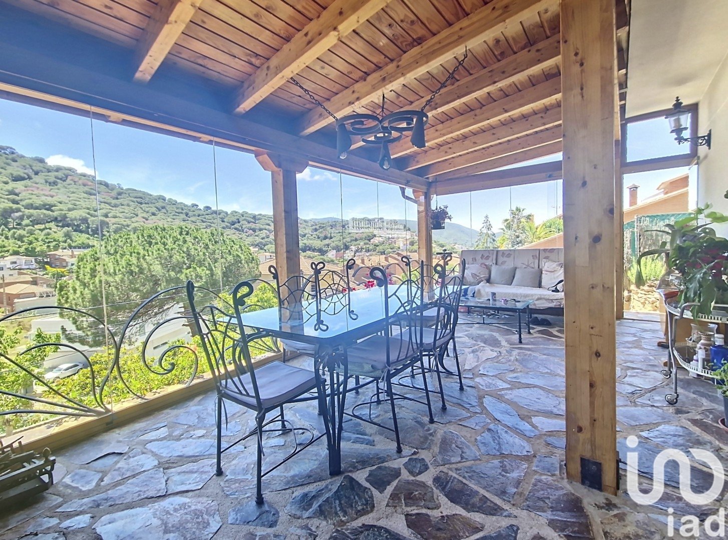 Talo Sant Fost de Campsentelles, Barcelona, Espanja 4 makuuhuonetta, 345 m2 No. 153970
