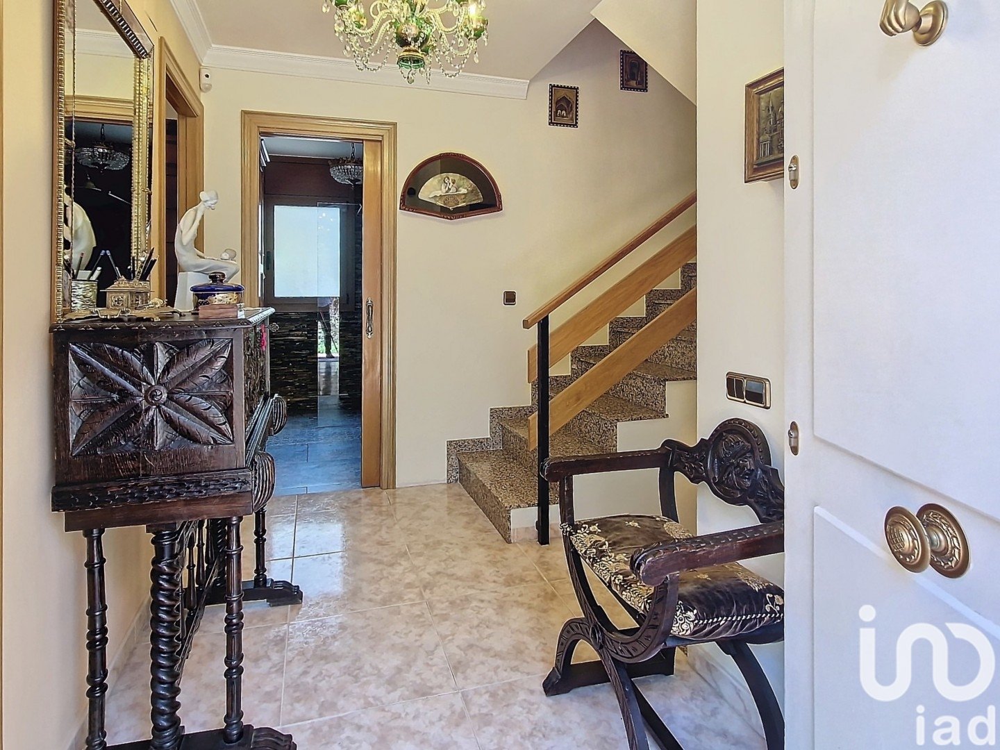 Talo Sant Fost de Campsentelles, Barcelona, Espanja 4 makuuhuonetta, 345 m2 No. 153970