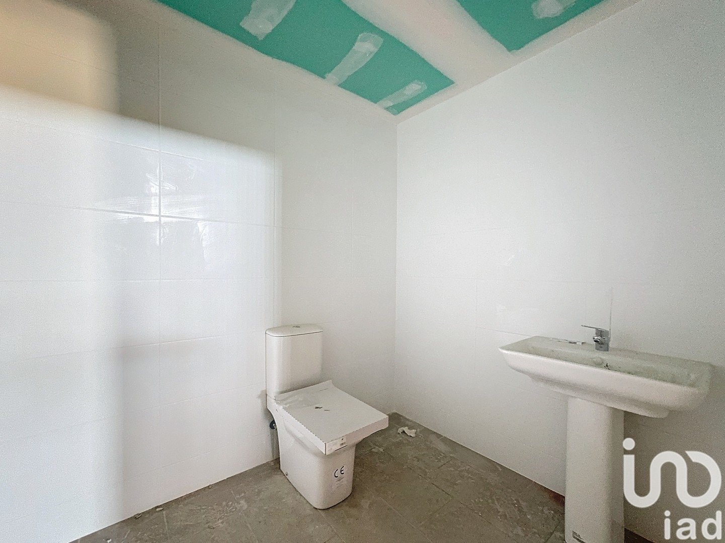 Commercial property in Badalona, Barcelona, Spain 1 bedroom, 227 sq.m. No. 153968