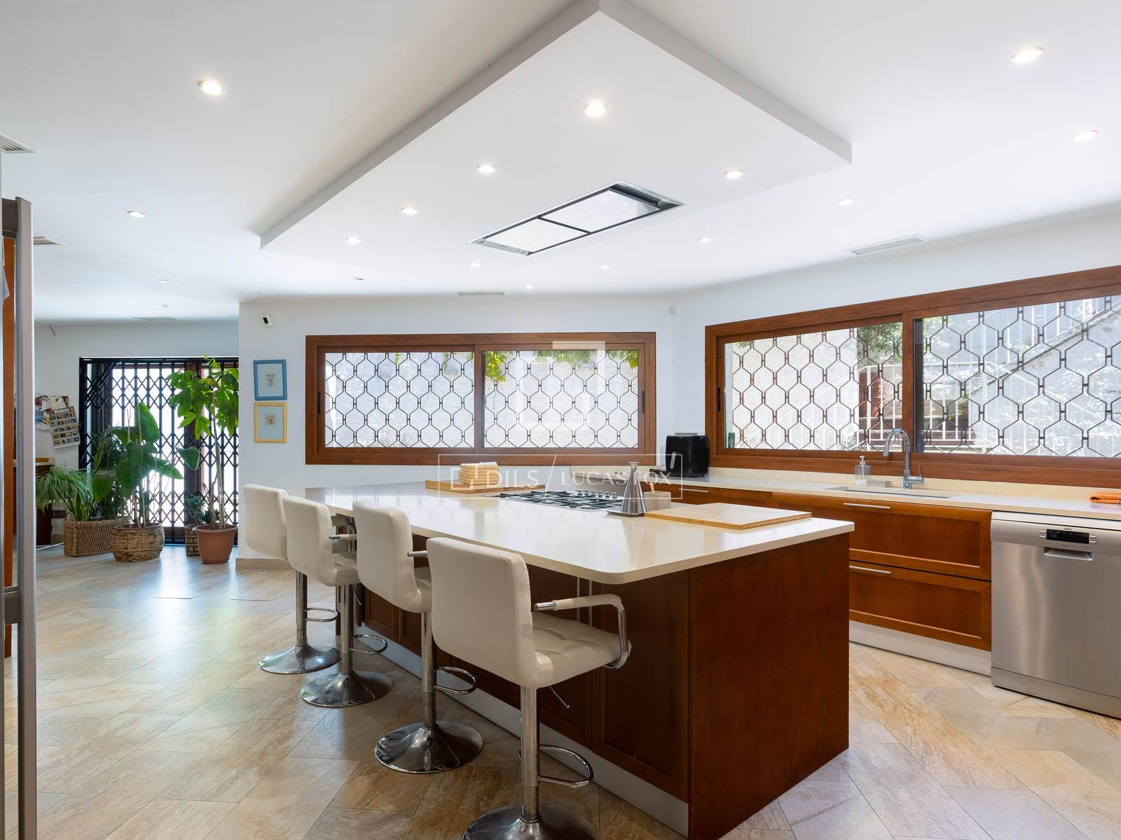 Villa Cabrils, Barcelona, Spānijā 6 istabas, 1157 m2 Nr. 166319