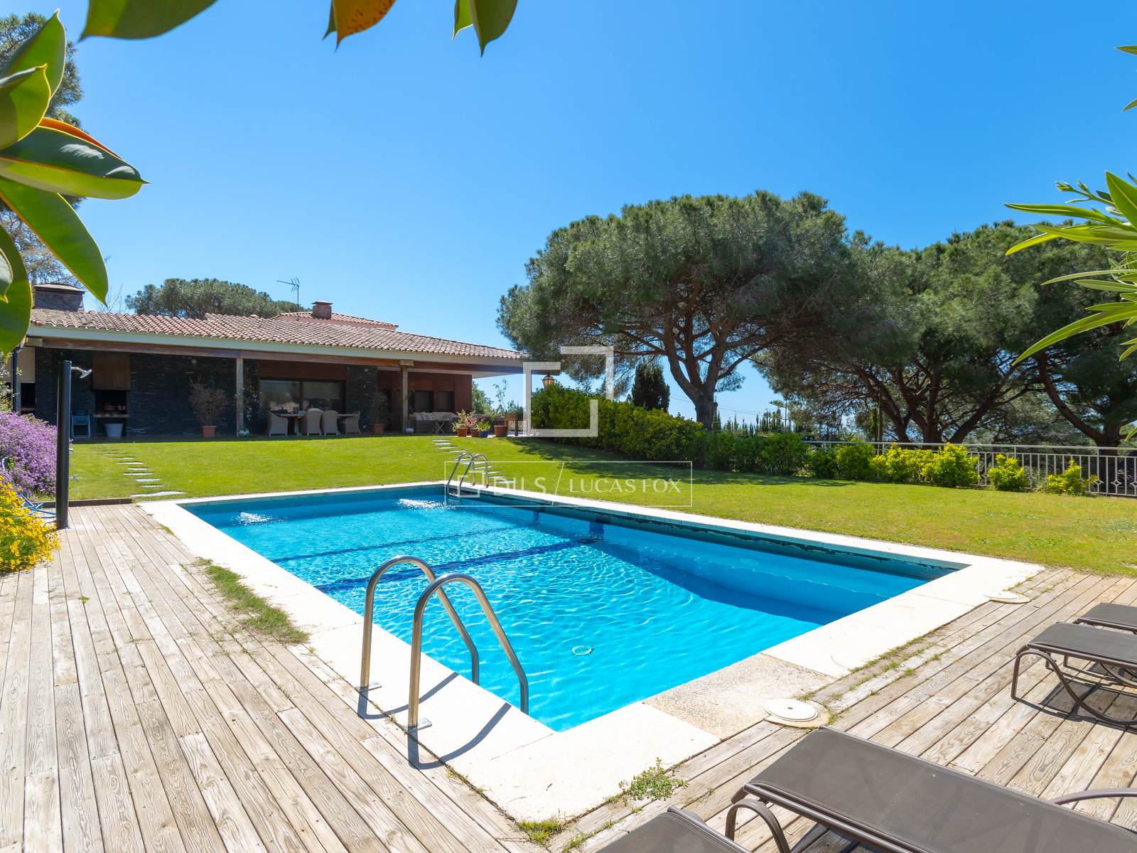 Villa Cabrils, Barcelona, Spānijā 6 istabas, 1157 m2 Nr. 166319