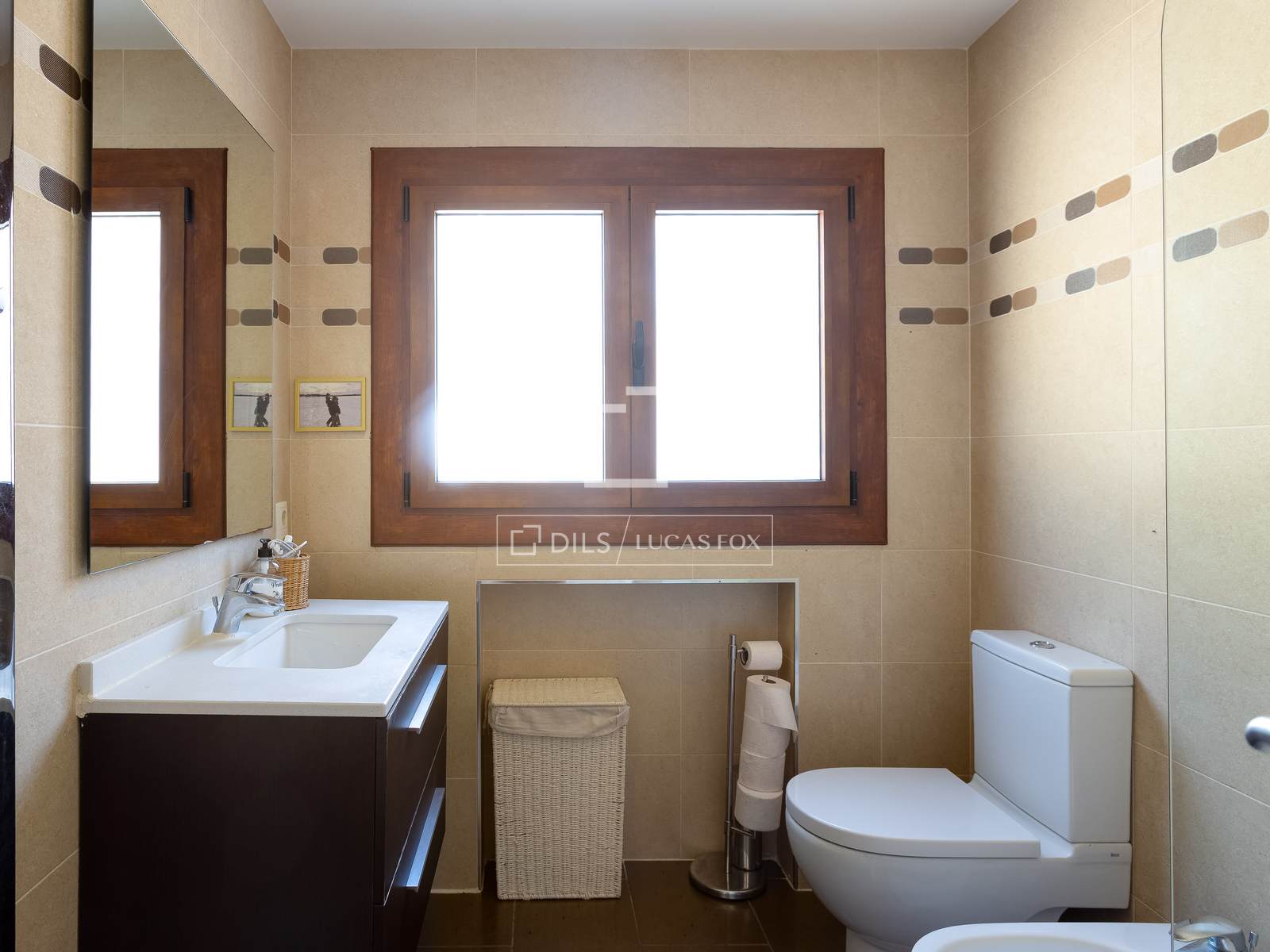 Villa Cabrils, Barcelona, Spānijā 6 istabas, 1157 m2 Nr. 166319