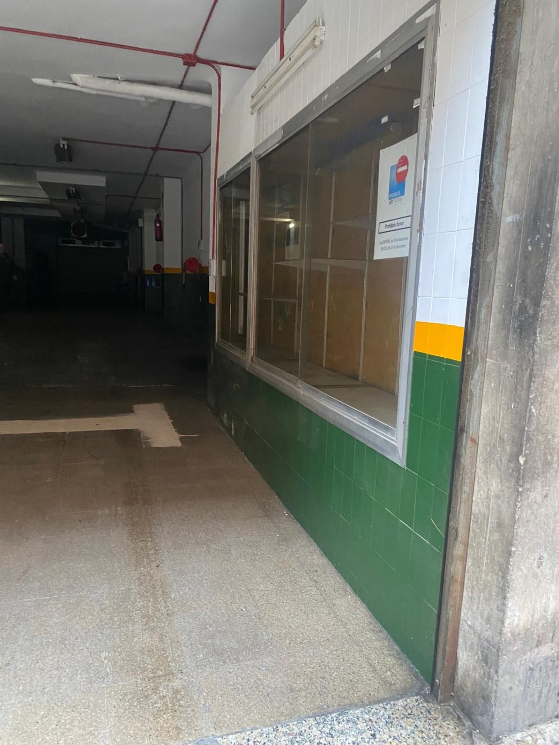 Commercial property à Barcelona, Espagne 222 m2 No. 194533