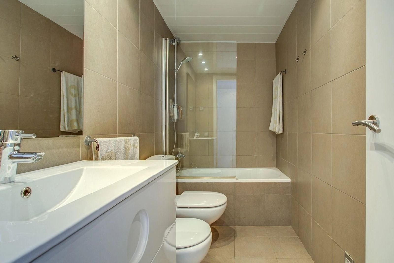 Dzīvoklis Barcelona, Spānijā 2 istabas, 83 m2 Nr. 194529