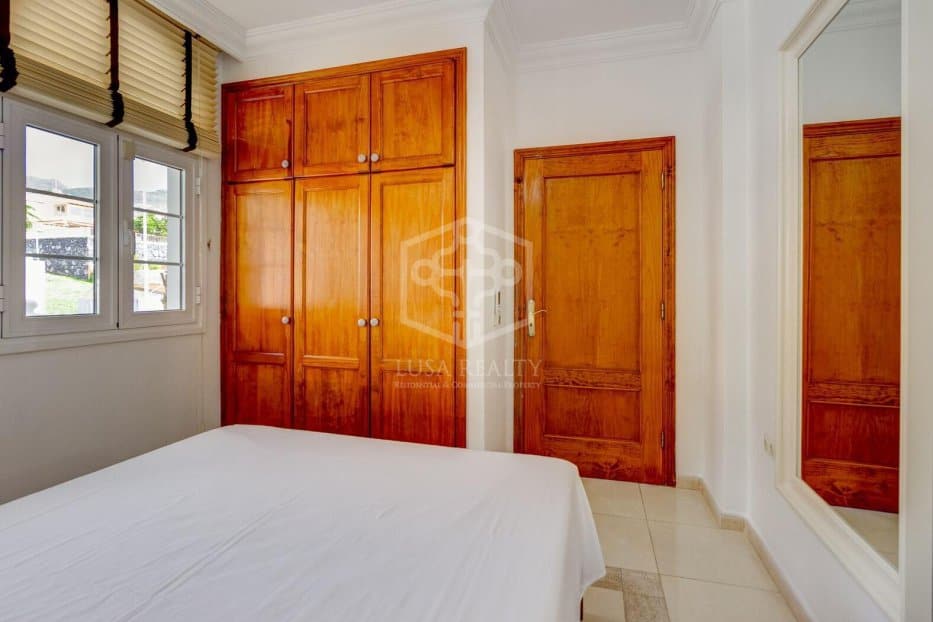 Villa à Adeje, Tenerife, Espagne 4 chambres, 239 m2 No. 194463