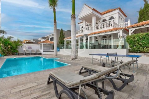 Villa in Adeje, Tenerife, Spanien 4 Schlafzimmer, 239 m2 Nr. 194463