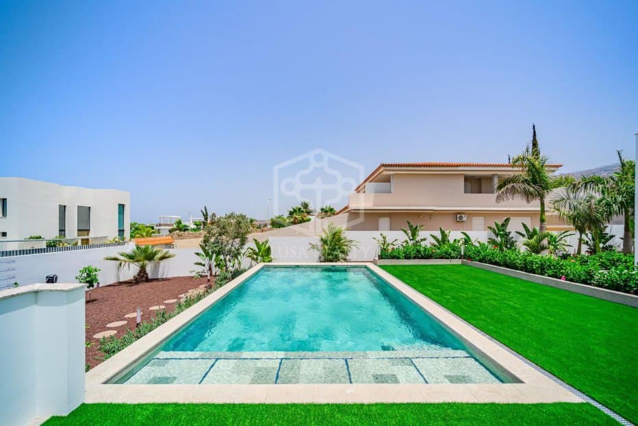 Villa à Adeje, Tenerife, Espagne 5 chambres, 343 m2 No. 194462
