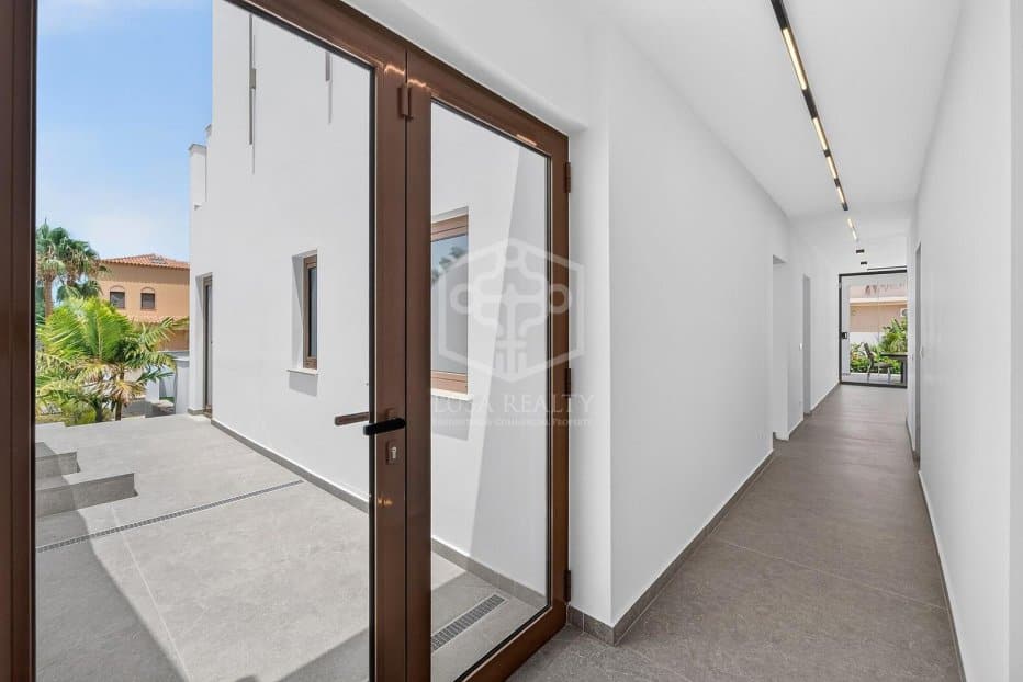 Villa à Adeje, Tenerife, Espagne 5 chambres, 343 m2 No. 194462