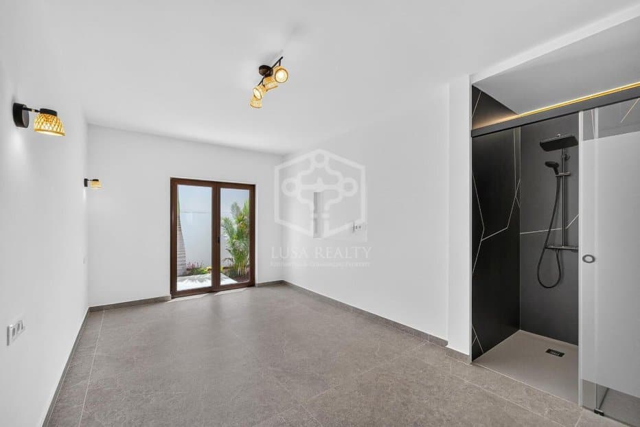 Villa à Adeje, Tenerife, Espagne 5 chambres, 343 m2 No. 194462