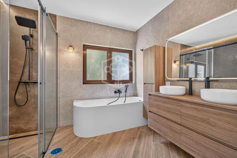 Villa à Adeje, Tenerife, Espagne 5 chambres, 343 m2 No. 194462