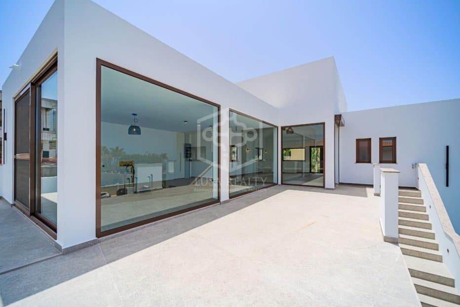 Villa à Adeje, Tenerife, Espagne 5 chambres, 343 m2 No. 194462