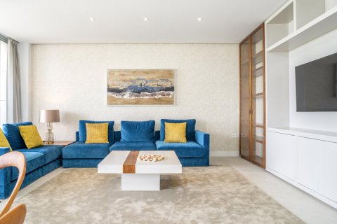 Apartment in Estepona, Malaga, Spain 3 bedrooms, 180 sq.m. No. 161014