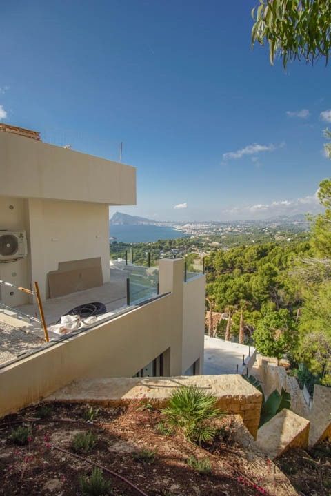 Villa in Altea, Alicante, Spain 5 bedrooms, 560 sq.m. No. 99143