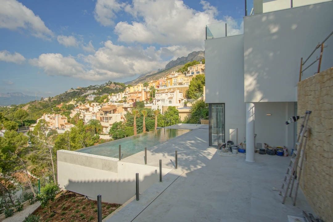 Villa in Altea, Alicante, Spain 5 bedrooms, 560 sq.m. No. 99143