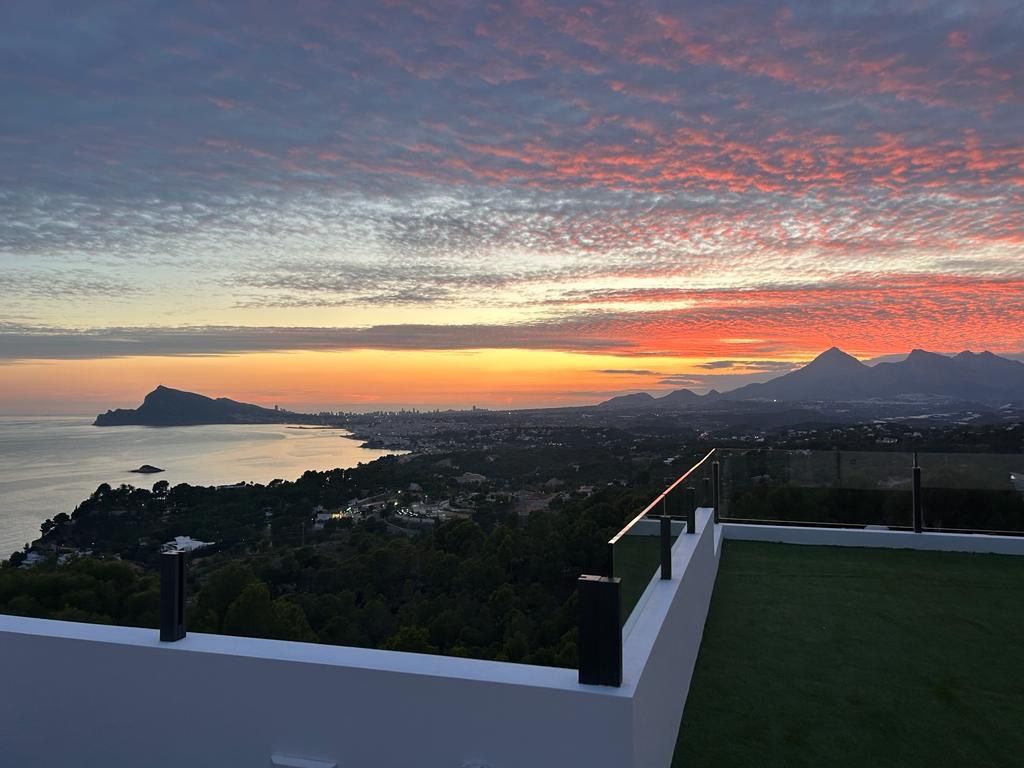 Villa in Altea, Alicante, Spain 5 bedrooms, 560 sq.m. No. 99143