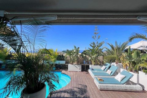 Villa in Torviscas, Tenerife, Spain 4 bedrooms, 180 sq.m. No. 66610
