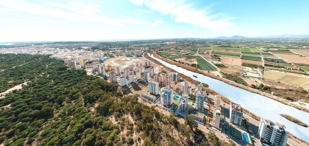 Apartment à Guardamar del Segura, Alicante, Espagne 2 chambres, 80 m2 No. 145190