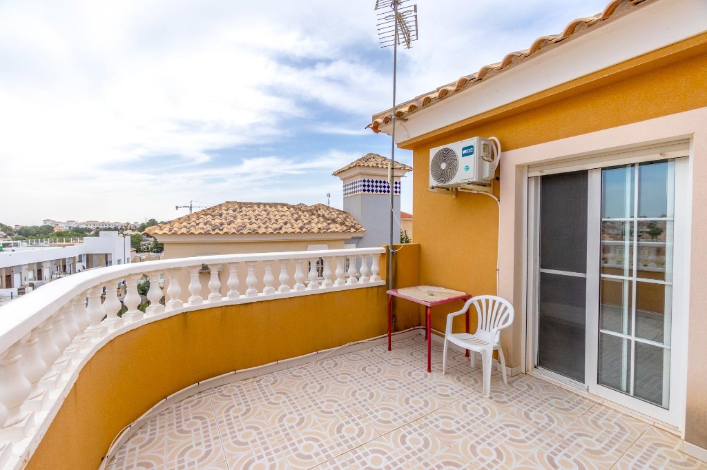 Villa Alicante, Spānijā 4 istabas, 253 m2 Nr. 145191