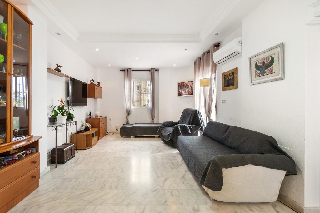 Villa Alicante, Spānijā 4 istabas, 253 m2 Nr. 145191