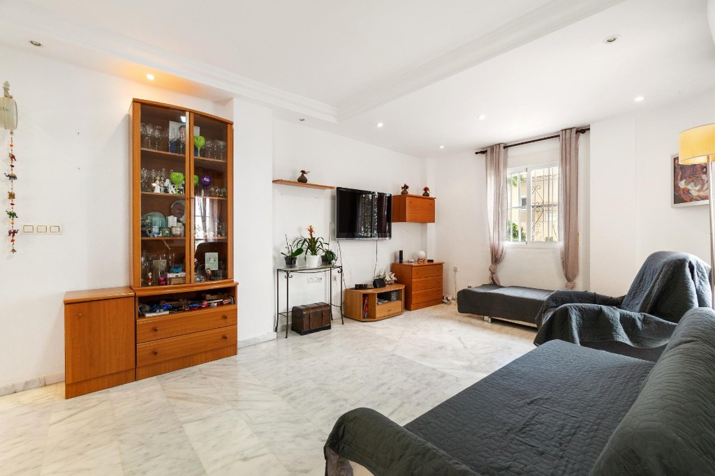 Villa Alicante, Spānijā 4 istabas, 253 m2 Nr. 145191