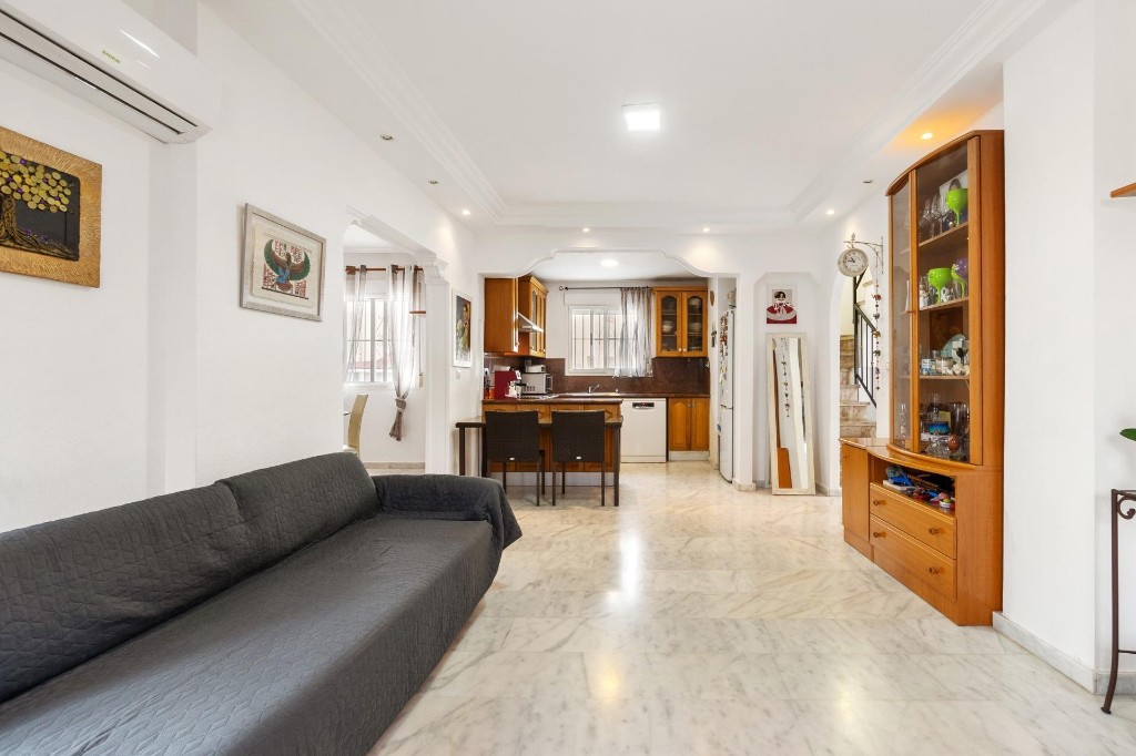Villa Alicante, Spānijā 4 istabas, 253 m2 Nr. 145191