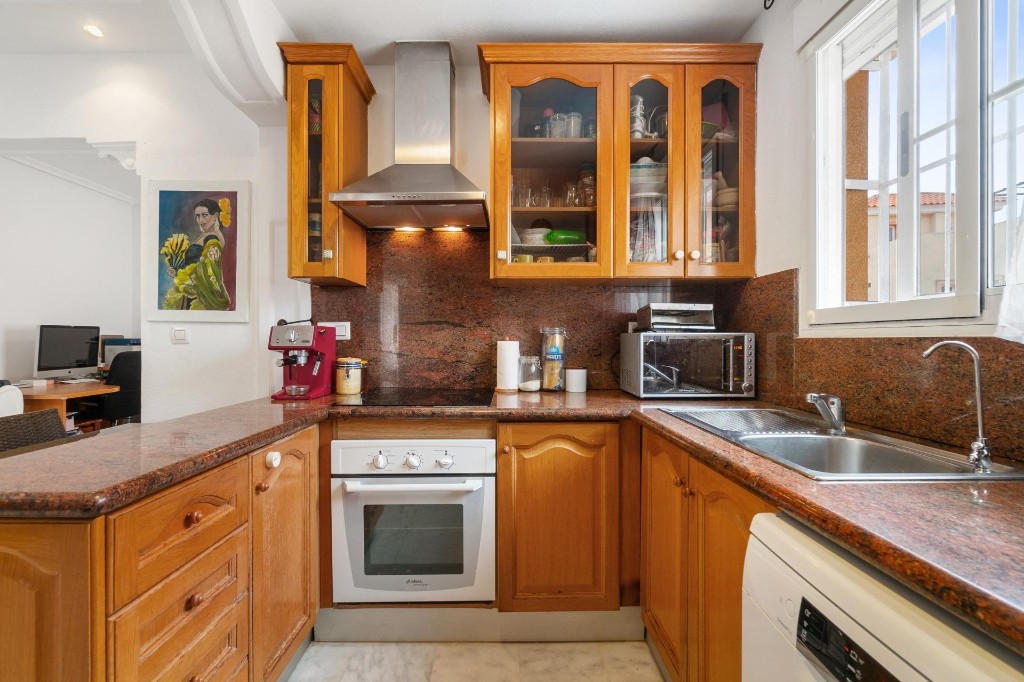 Villa Alicante, Spānijā 4 istabas, 253 m2 Nr. 145191