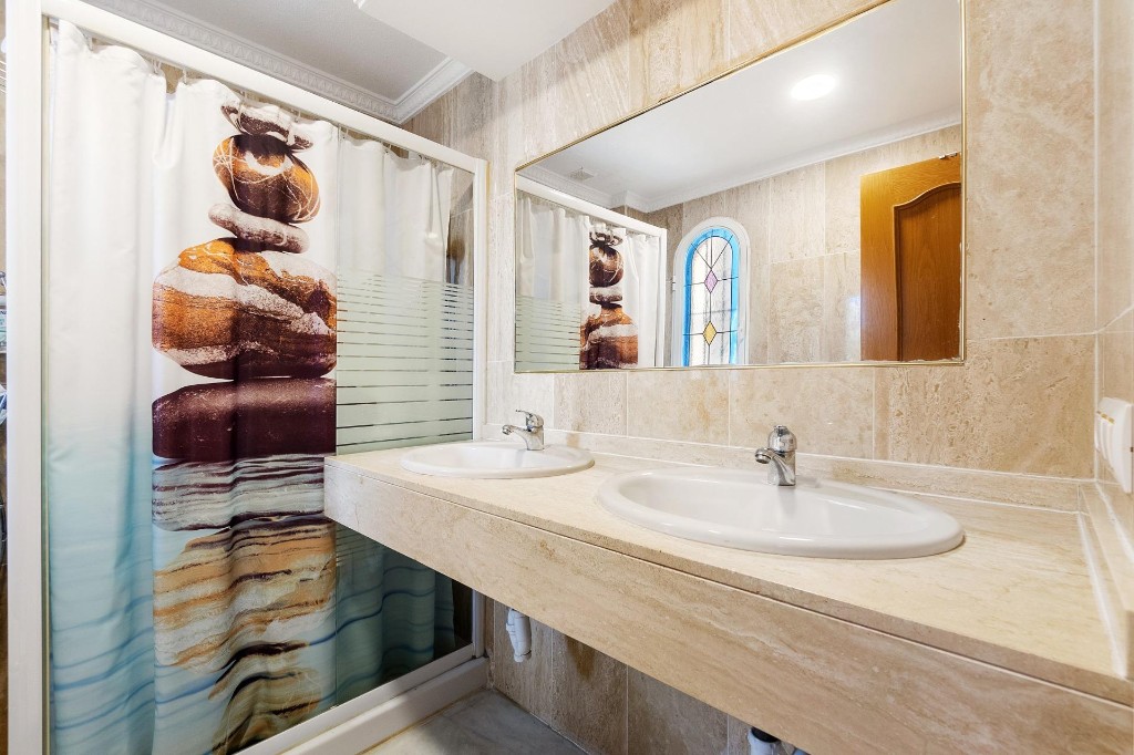 Villa Alicante, Spānijā 4 istabas, 253 m2 Nr. 145191