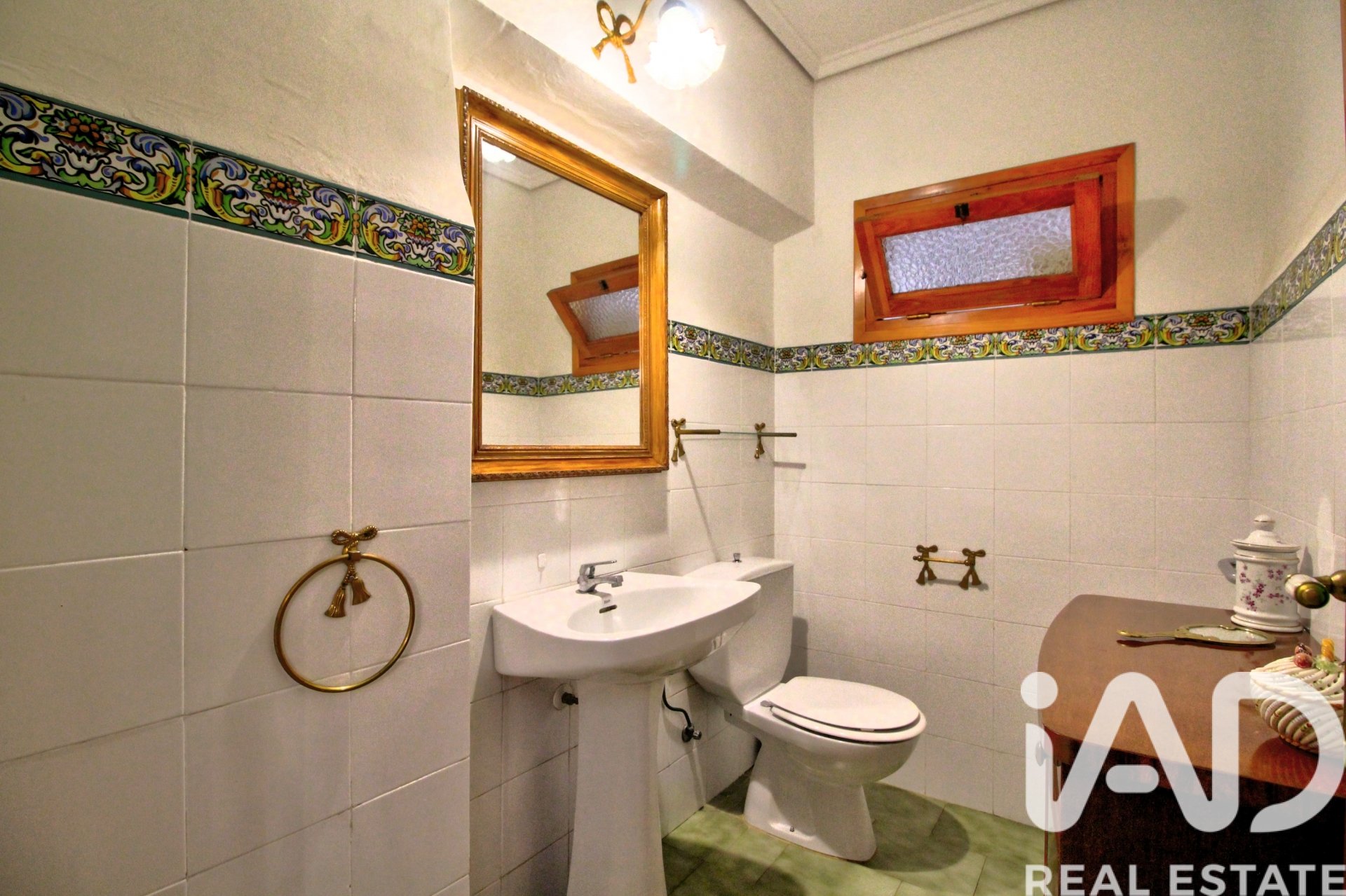 Huvila Valencia, Espanja 5 makuuhuonetta, 227 m2 No. 195866