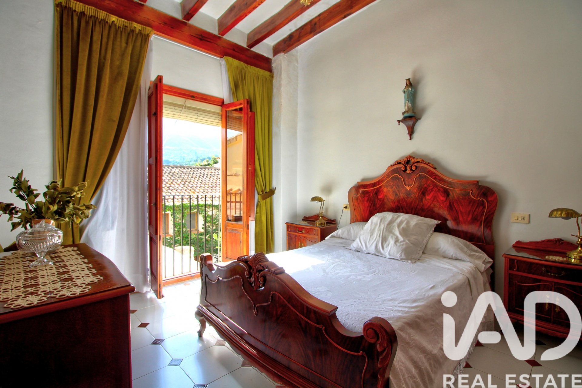 Huvila Valencia, Espanja 5 makuuhuonetta, 227 m2 No. 195866