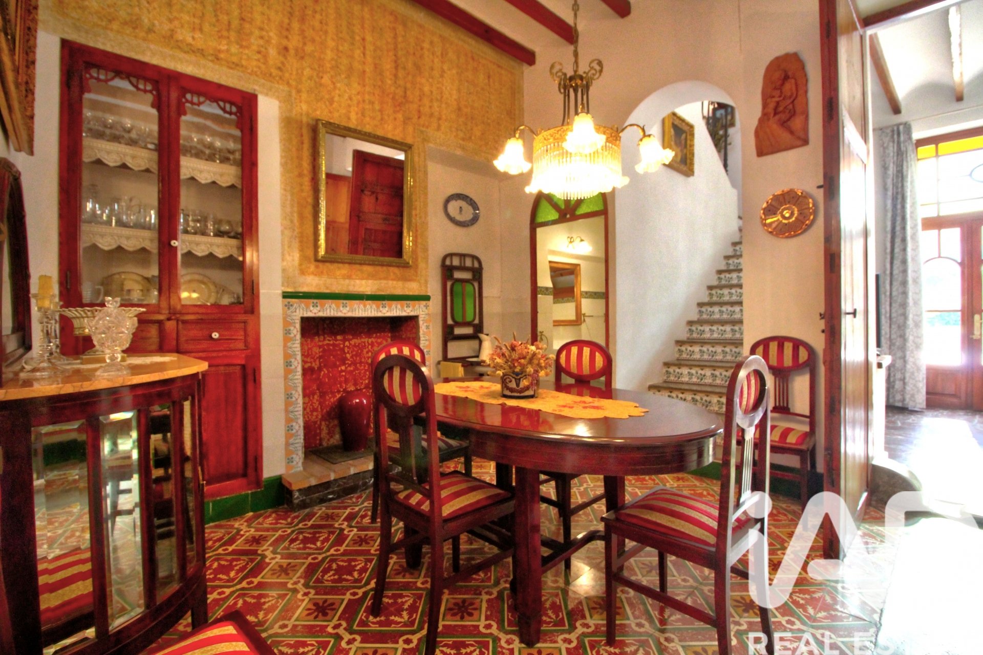 Huvila Valencia, Espanja 5 makuuhuonetta, 227 m2 No. 195866