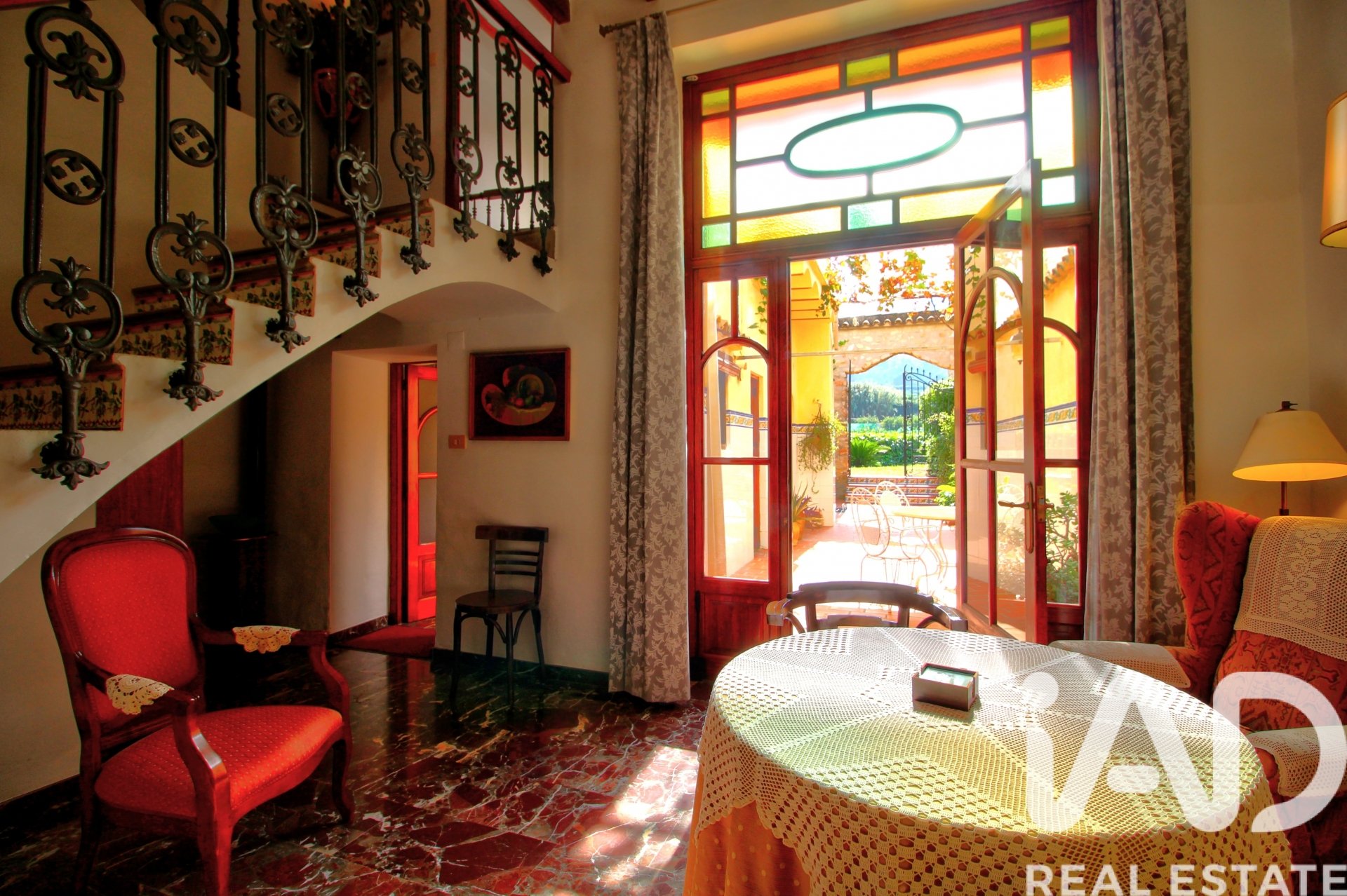 Huvila Valencia, Espanja 5 makuuhuonetta, 227 m2 No. 195866