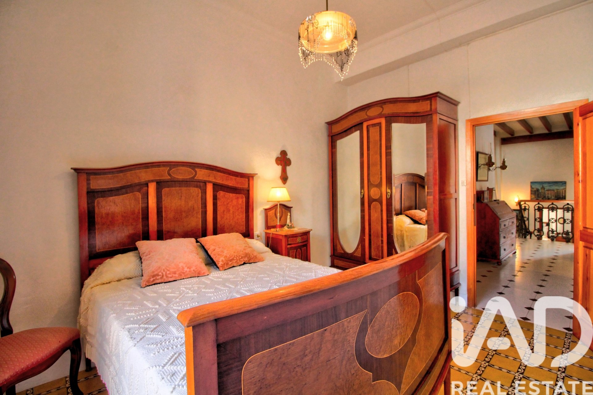 Huvila Valencia, Espanja 5 makuuhuonetta, 227 m2 No. 195866