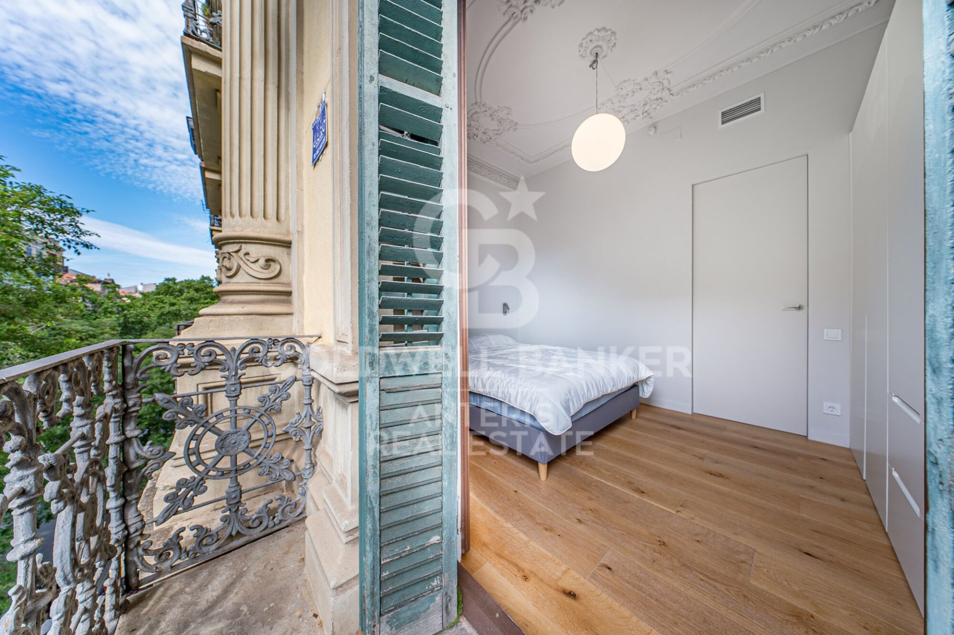 Wohnung in Barcelona, Spanien 4 Schlafzimmer, 129 m2 Nr. 178705