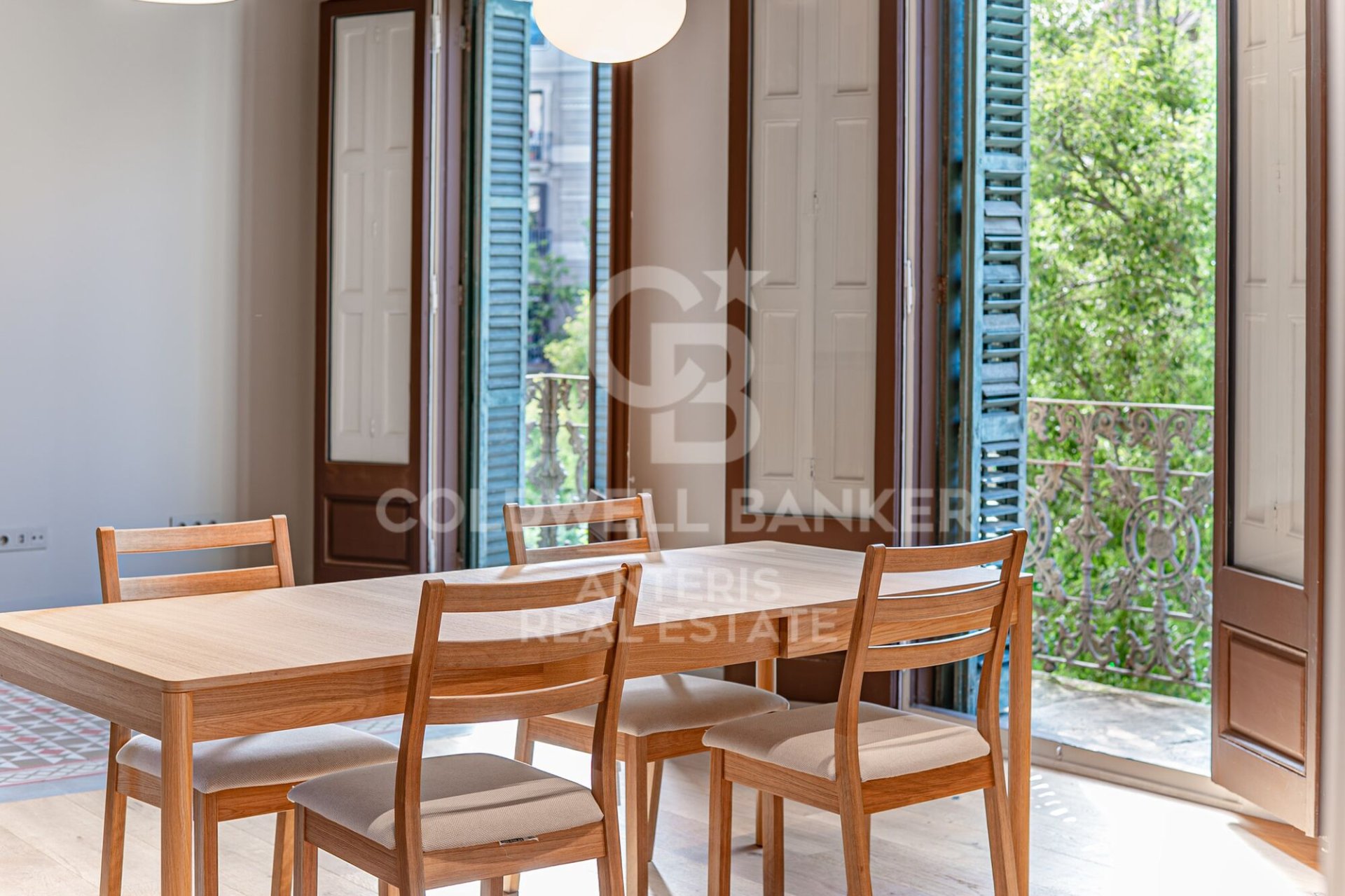Wohnung in Barcelona, Spanien 4 Schlafzimmer, 129 m2 Nr. 178705
