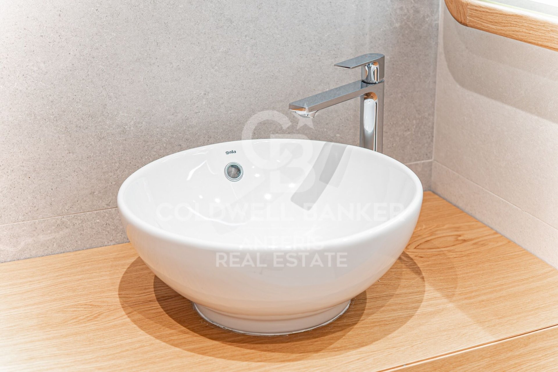 Wohnung in Barcelona, Spanien 4 Schlafzimmer, 129 m2 Nr. 178705