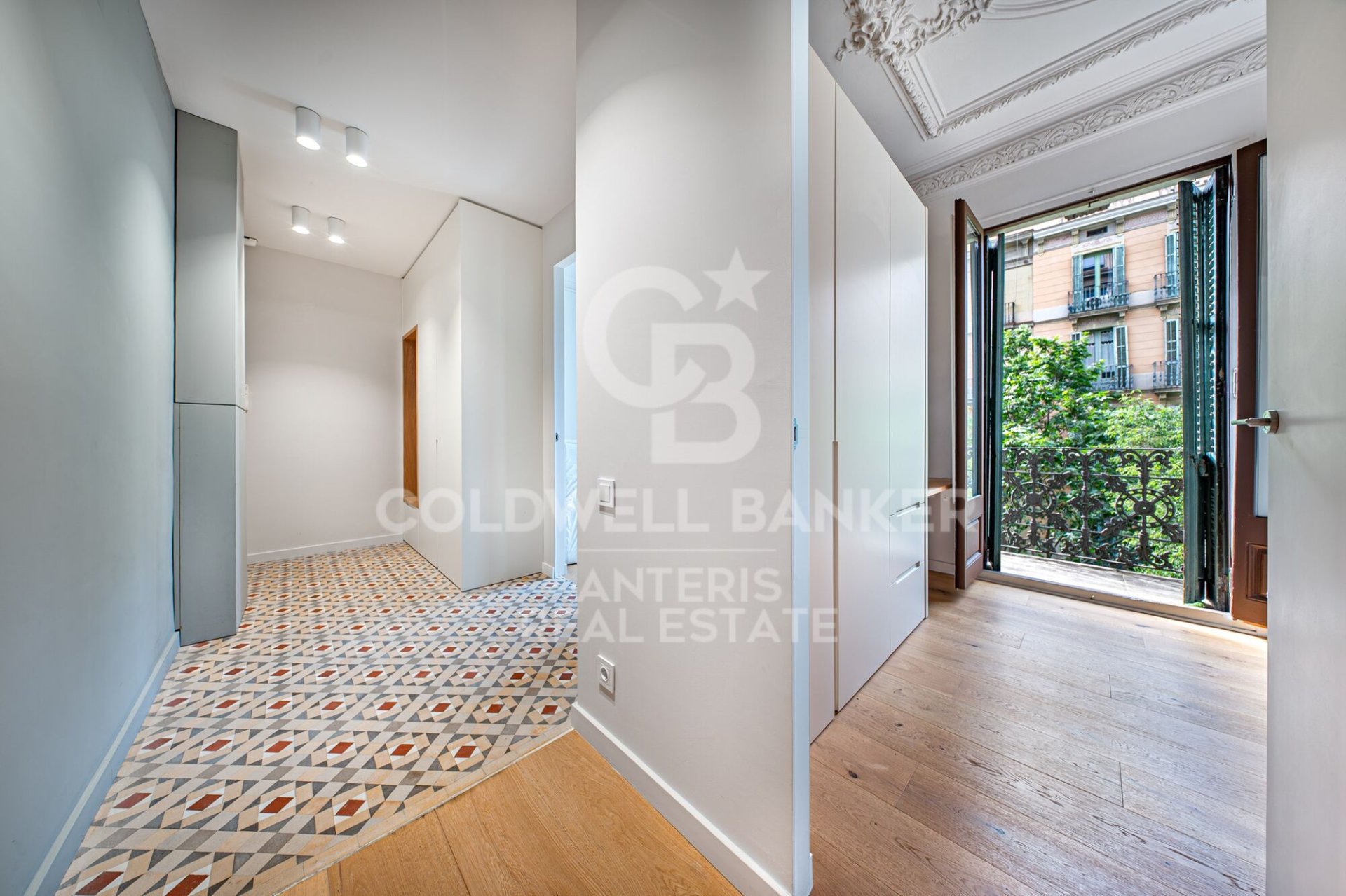 Wohnung in Barcelona, Spanien 4 Schlafzimmer, 129 m2 Nr. 178705