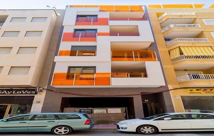 Appartamento a La Mata, Alicante, Spagna 2 camere da letto, 90 mq. N° 109299