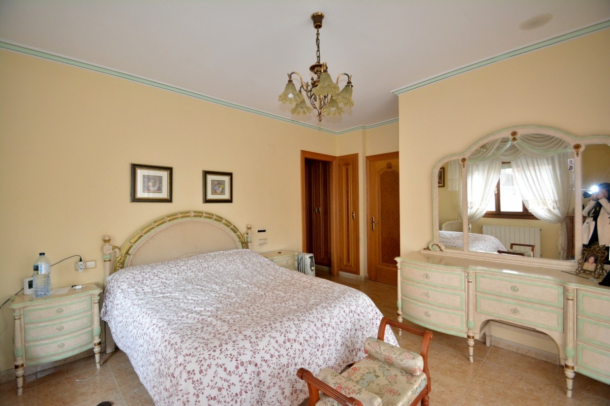 Villa in Guardamar del Segura, Alicante, Spanien 8 Schlafzimmer, 349 m2 Nr. 115621