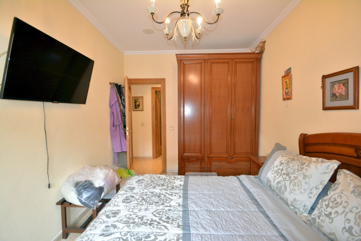 Villa in Guardamar del Segura, Alicante, Spanien 8 Schlafzimmer, 349 m2 Nr. 115621