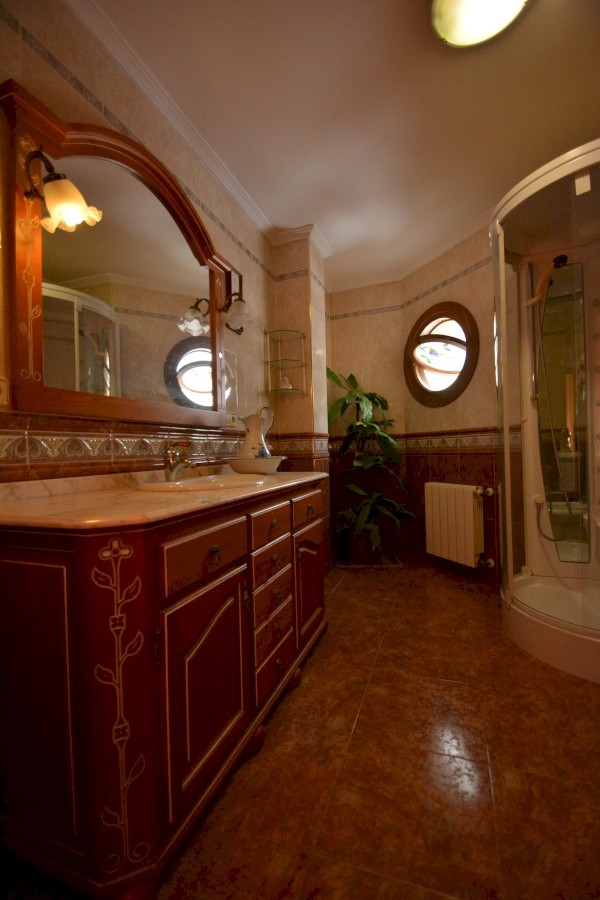 Villa in Guardamar del Segura, Alicante, Spanien 8 Schlafzimmer, 349 m2 Nr. 115621