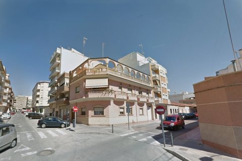 Villa in Guardamar del Segura, Alicante, Spain 8 bedrooms, 349 sq.m. No. 115621