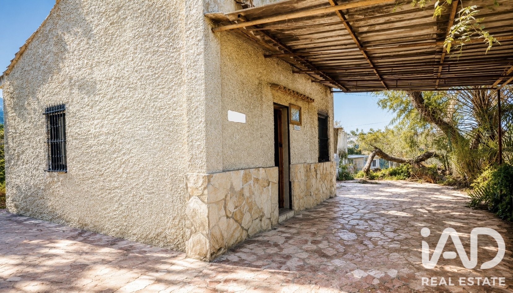 House in Alicante, Spain 12 bedrooms, 478 sq.m. No. 187661