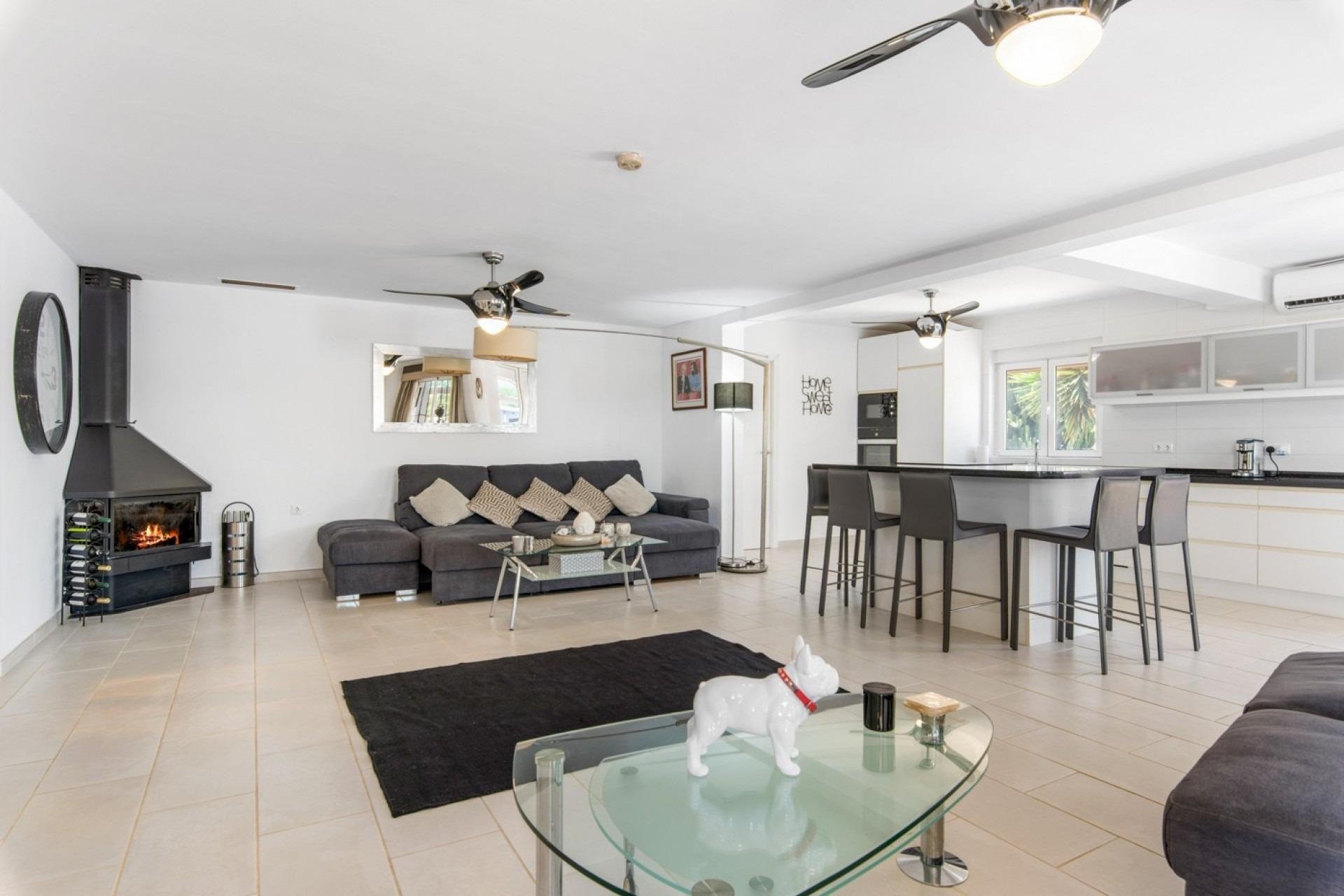 House in Catral, Alicante, Spain 4 bedrooms, 540 sq.m. No. 160647