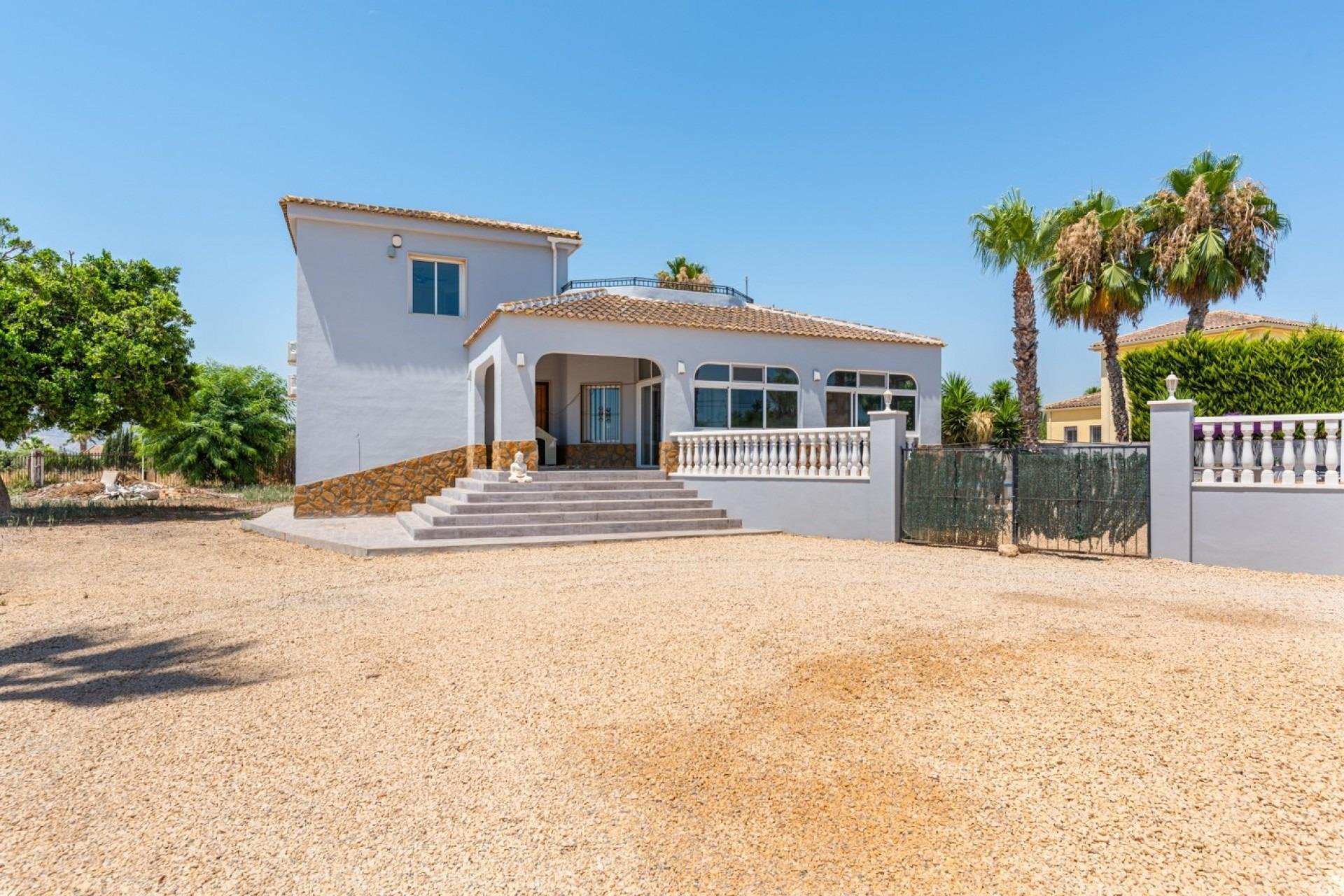 House in Catral, Alicante, Spain 4 bedrooms, 540 sq.m. No. 160647