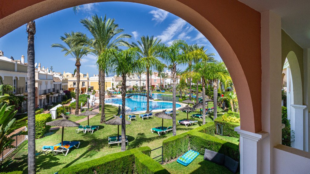 Radhus i Marbella, Malaga, Spanien 3 sovrum, 235 kvm. Nr. 104089