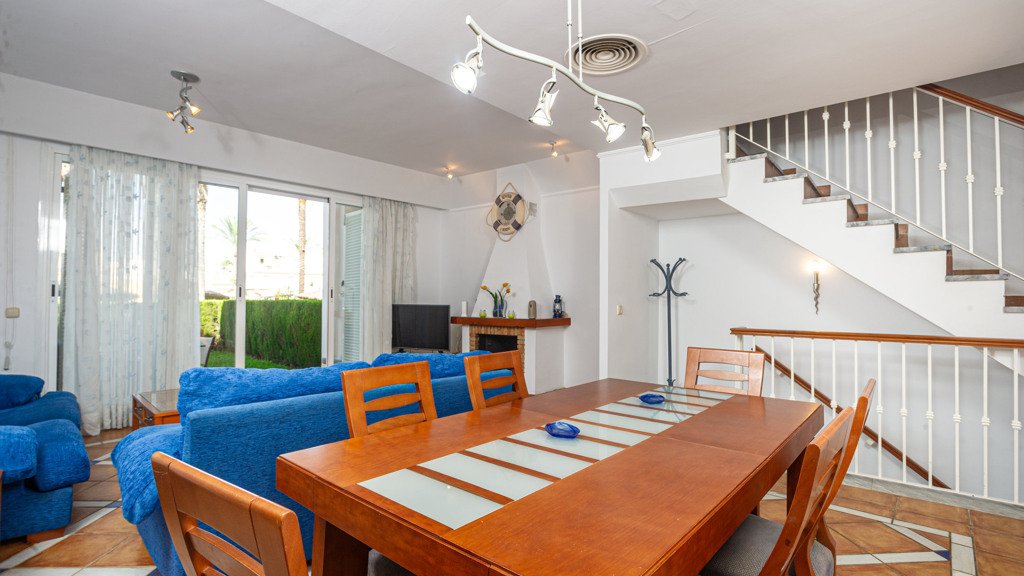 Radhus i Marbella, Malaga, Spanien 3 sovrum, 235 kvm. Nr. 104089