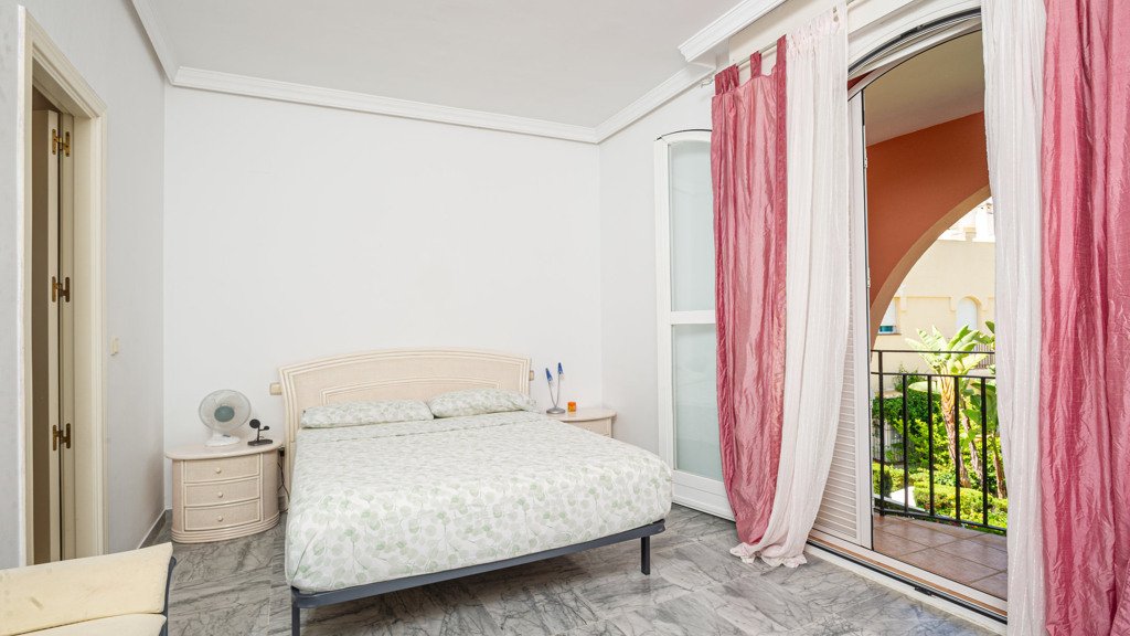 Radhus i Marbella, Malaga, Spanien 3 sovrum, 235 kvm. Nr. 104089