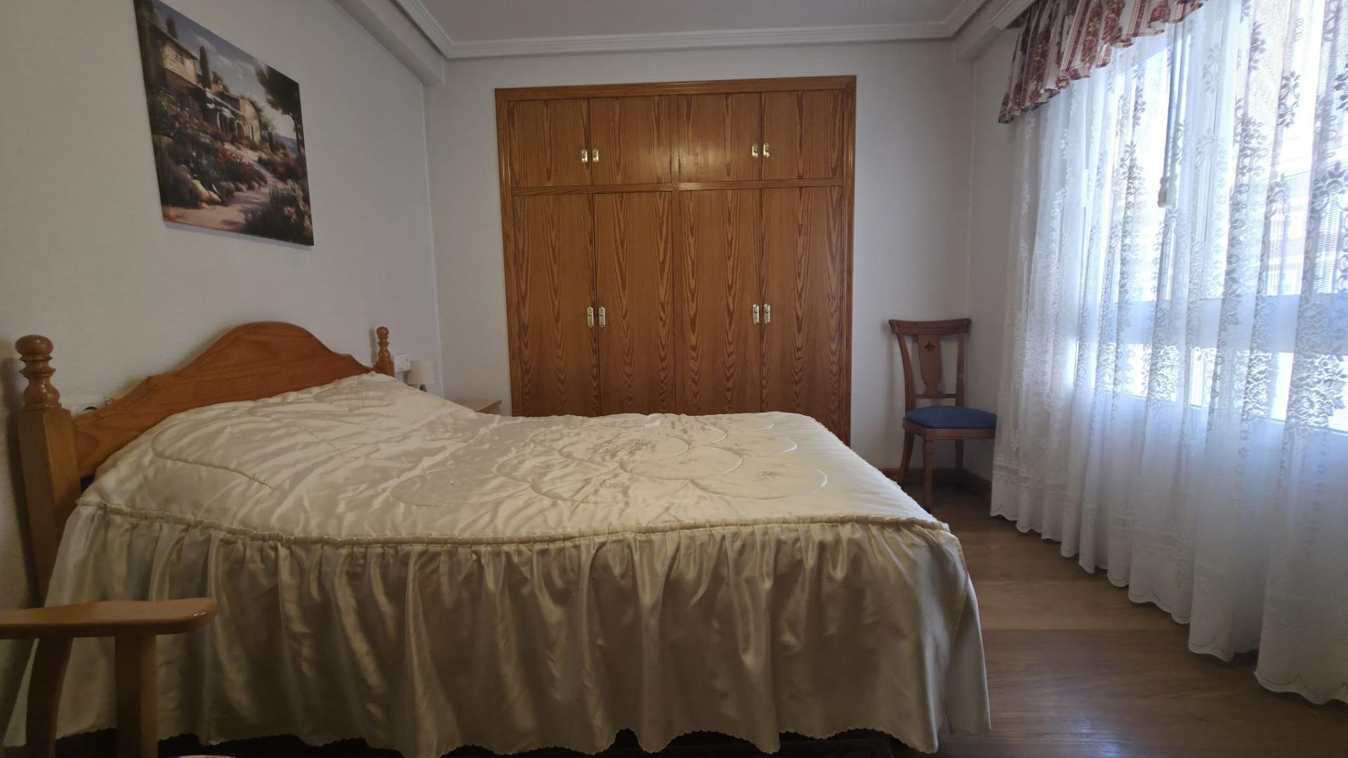 Appartamento a Torrevieja, Alicante, Spagna 3 camere da letto, 129 mq. N° 191717