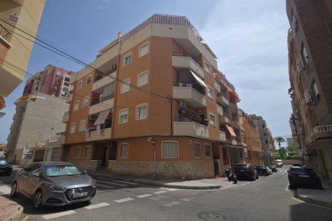 Apartamento en Torrevieja, Alicante, España 1 dormitorio, 50 m2 No. 191718